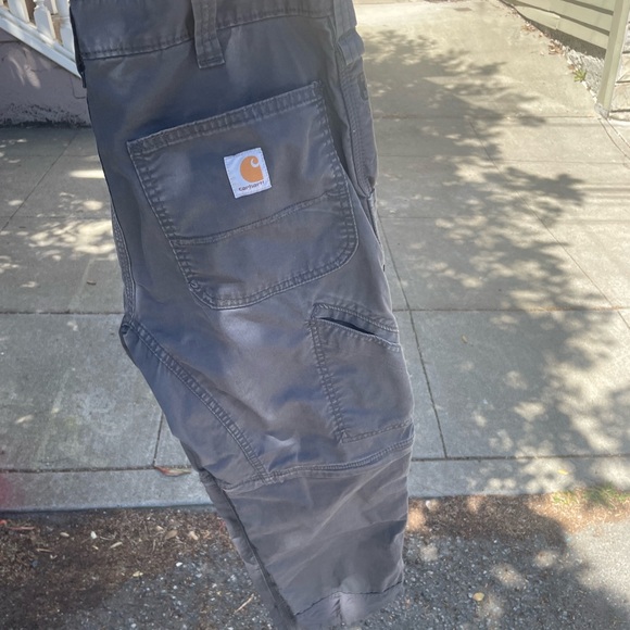 Good condition. Carharrt. Pants into zip shorts size 32 - Picture 2 of 2